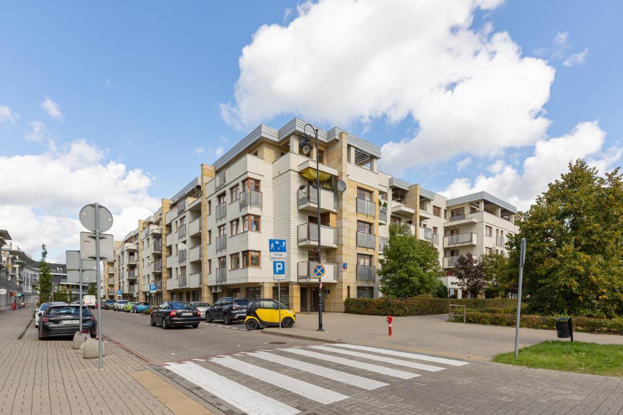 Blonia Wilanowskie Apartment Warsaw By Noclegi Renters Exterior photo